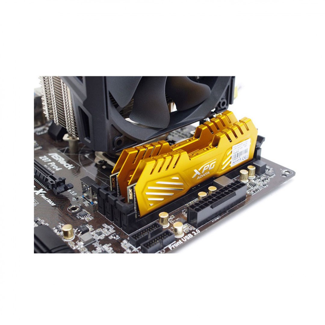 رم کامپیوتر8 گیگابایتی  ای دیتا  مدل XPG V2  فرکانس 2400 مگاهرتز